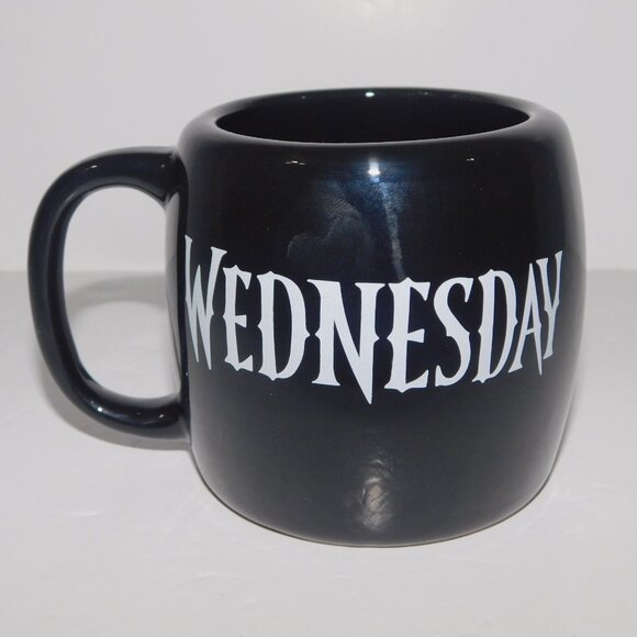 Wednesday Addams & Thing 3D Black Surprise Mug Wow! Stuff - Picture 3 of 6